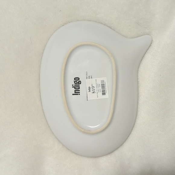 Pretty little things trinket tray with gold accents - Picture 2 of 2